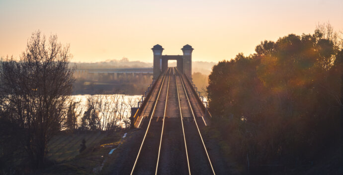 Pont ferroviaire de Cubzac-Les-Ponts - CANON EOS 1300D