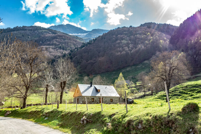 Maison dans les Pyrénées - CANON EOS 1300D