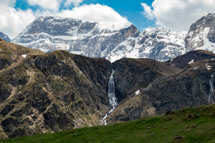Grande cascade dans les Pyrénées - CANON EOS 1300D