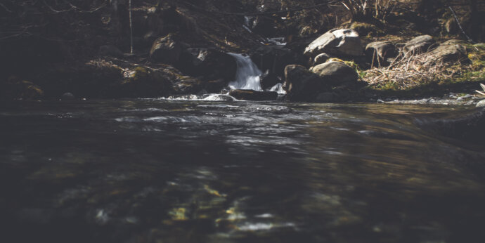 Rivière dans les Pyrénées - CANON EOS 1300D
