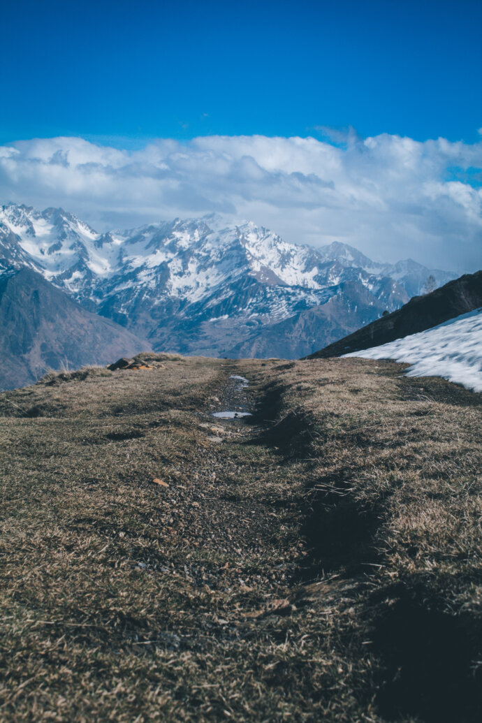 Chemin sur une montagne des Pyrénées - CANON EOS 1300D